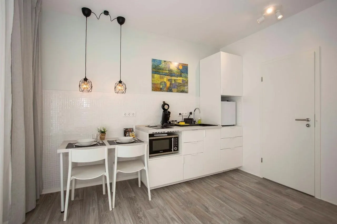 Zentral Gelegene, Helle Studio Apartments Nuremberg