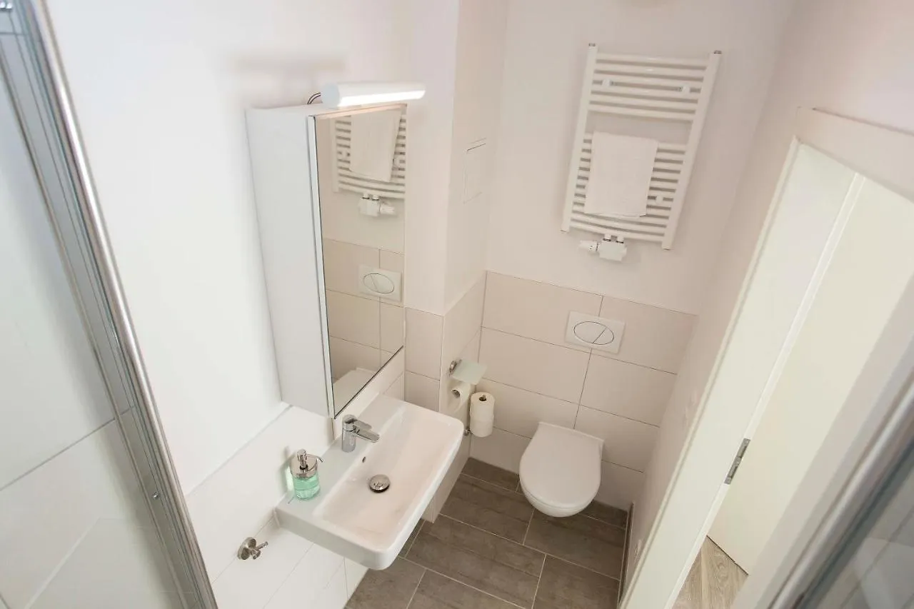 Zentral Gelegene, Helle Studio Apartments Nuremberg 0*,  Germany